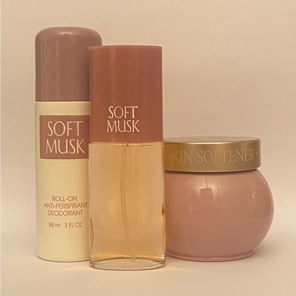 Avon Soft Musk cologne spray with perfumed skin softener + deodorant